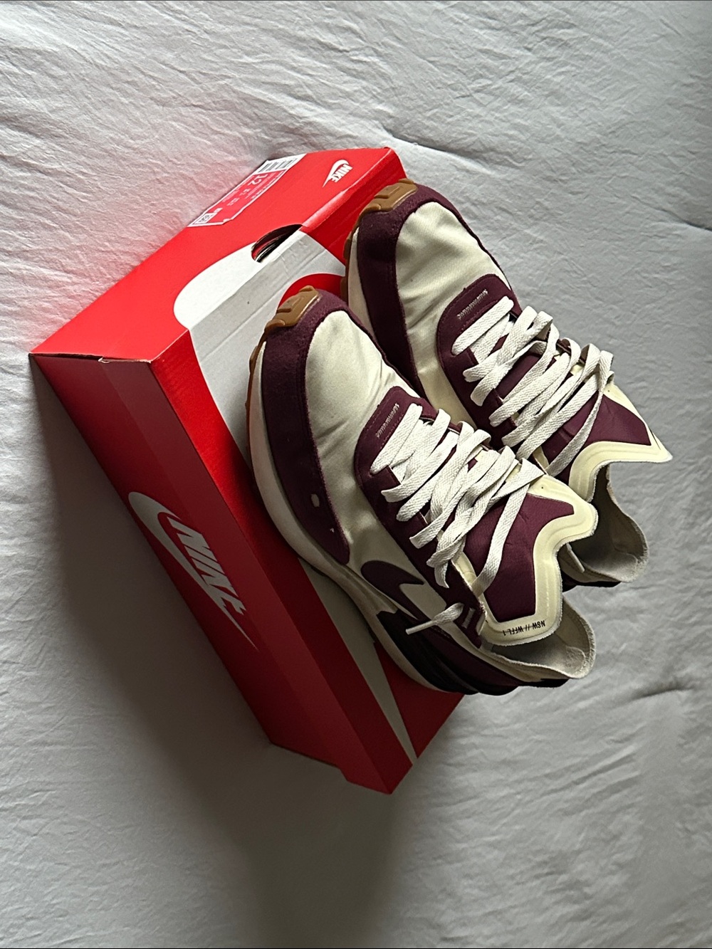 Nike Men’s Waffle Sneakers - Maroon & Cream